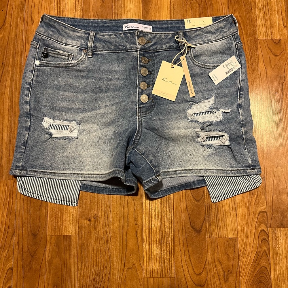🆕 NWT KanCan High Rise Jean Shorts, 14